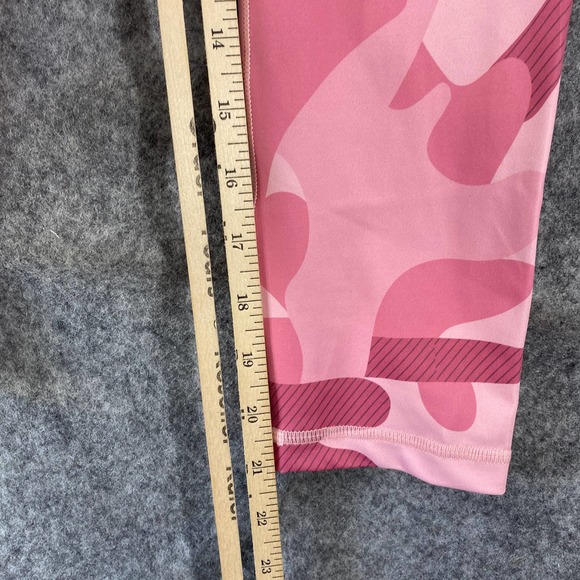 Zyia Active Leggings 2 Pink Camo Light N Tight Pocket Capri - Picture 9 of 10